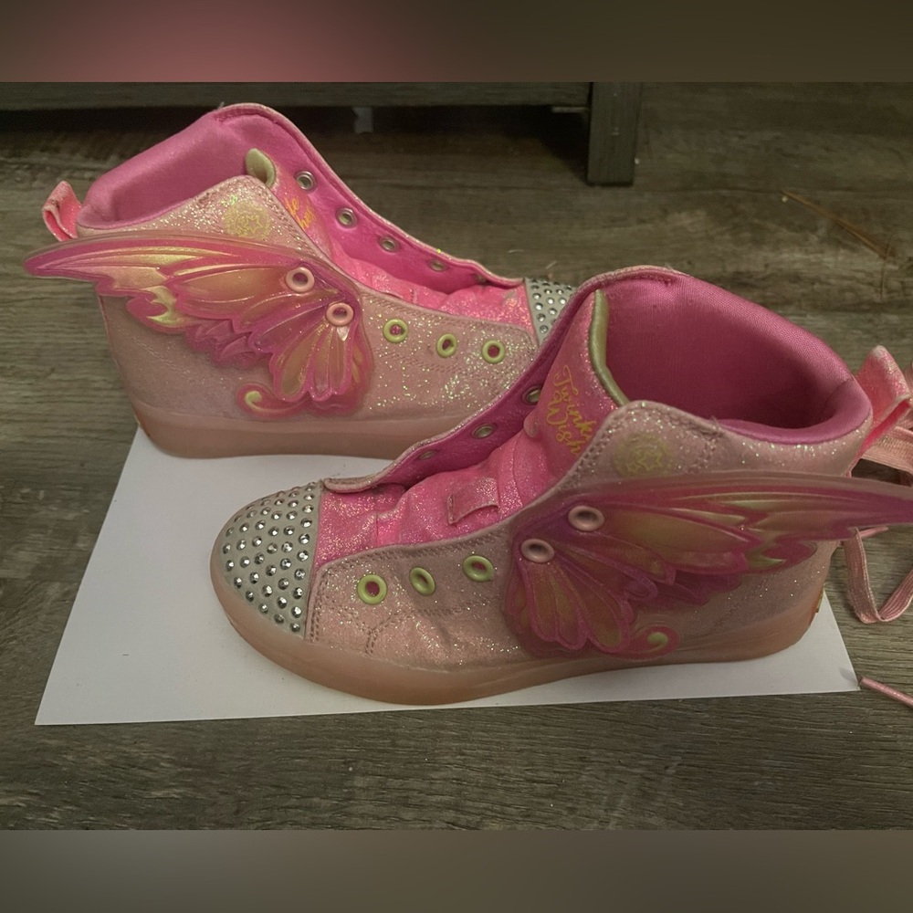 Skechers Twinkle Toes Twi-Lites 2.0 Light-Up Shoes - Pink Butterfly, Size 1. 🩷🦋